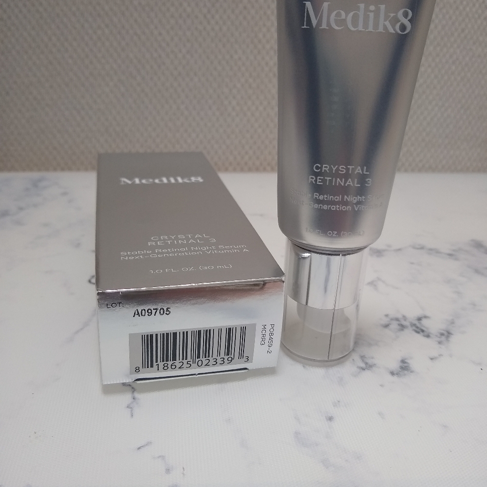 Medik8 Crystal Retinal 3 Night Serum 1 oz New in Box - Picture 3 of 4